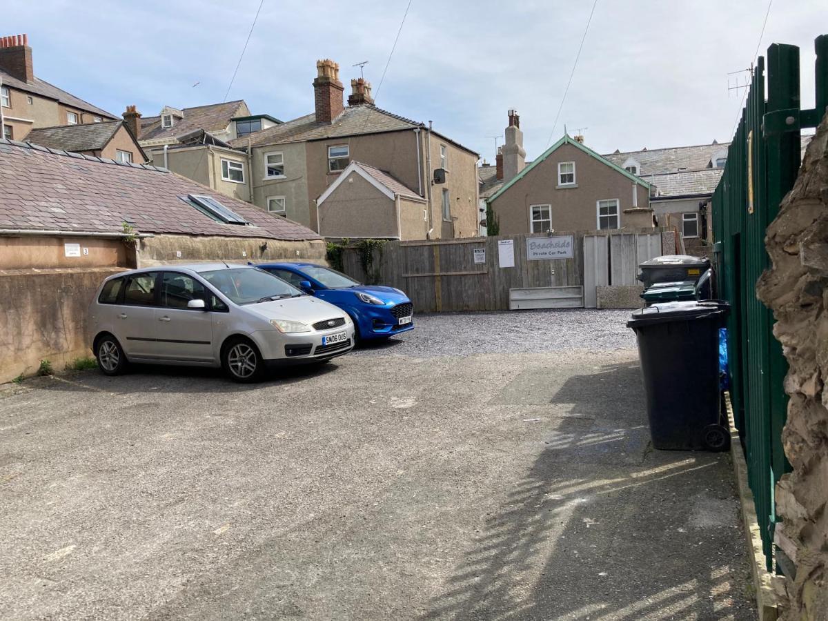 Delightful 3 Bedroomed Cottage In Llandudno Buitenkant foto